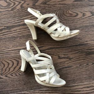Naturalizer Delma Sandals/heels sz 6.5